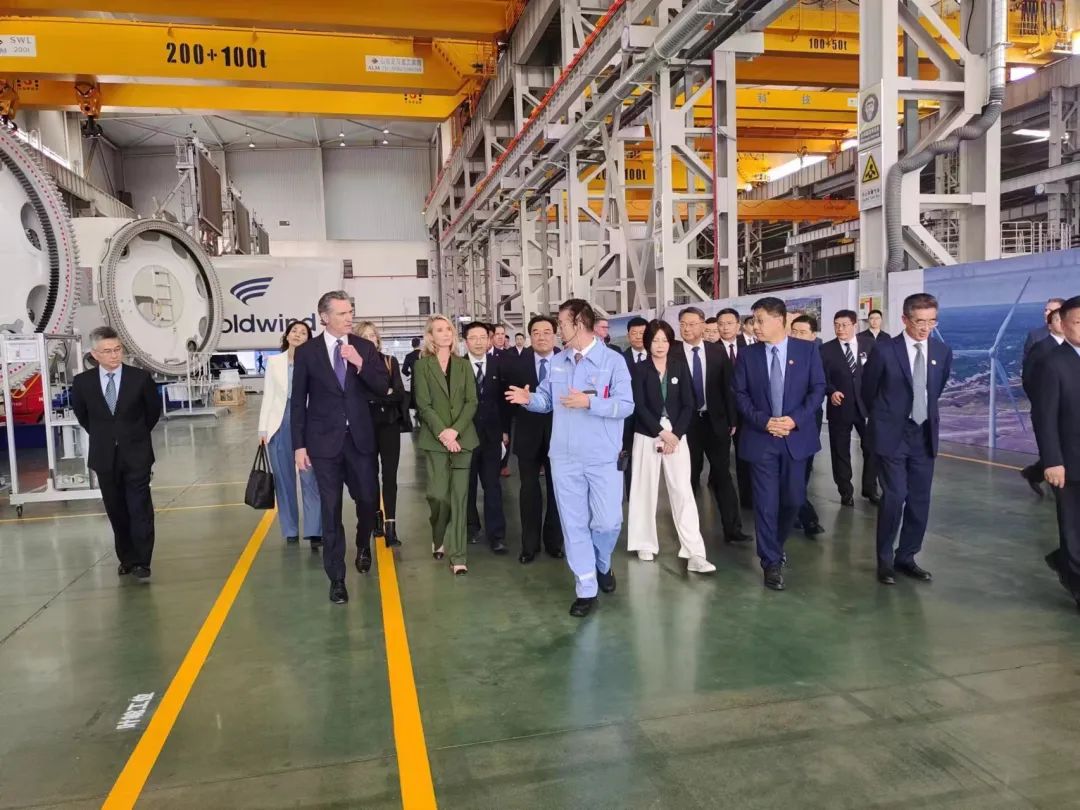 加州州长会见金风